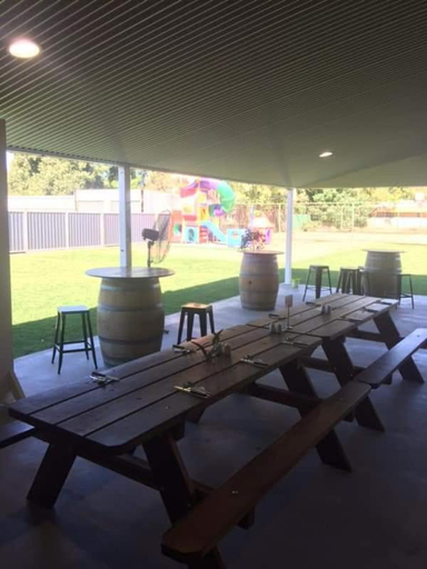 Food & Drinks 4, Terminus Hotel, Coonamble