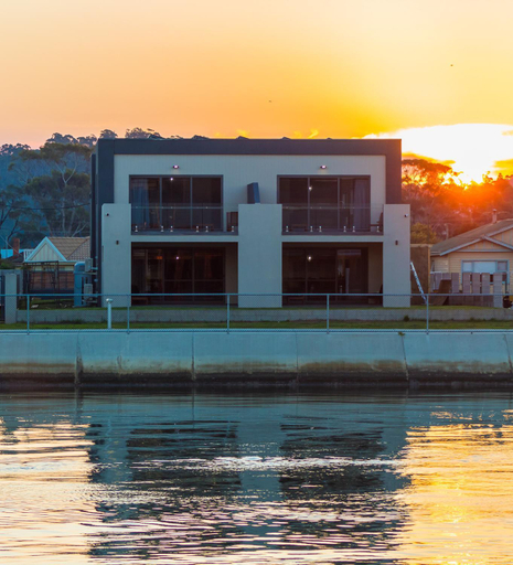 Exterior & Views 2, Ulverstone Waterfront Apartments, Central Coast - Pt A
