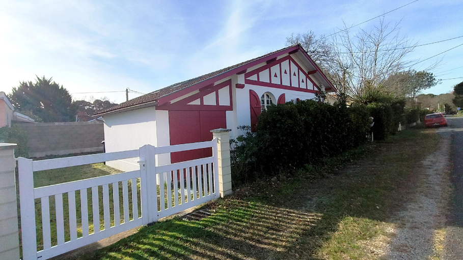 Others 4, Maison "Sarah Bernhardt", Gironde