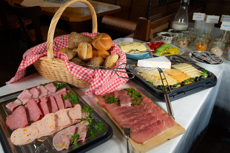 Food & Drinks 5, Goldener Schwan Hotel Garni, Neustadt an der Aisch-Bad Windsheim