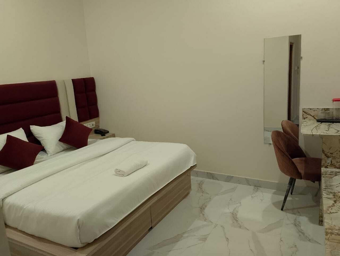 Bedroom 4, Hotel LR Delite Inn, Mathura