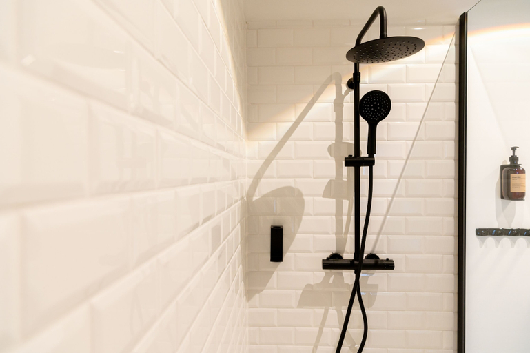 Bathroom 4, Espace 43 Les 7 chambres, Namur