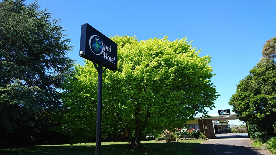 Exterior & Views 2, Opal Motel, South Gippsland - Central