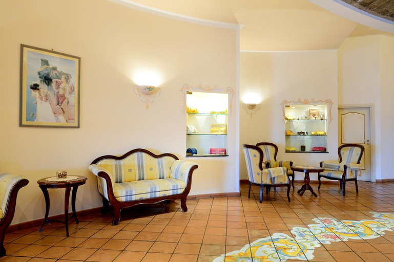 Public Area 3, Hotel Club Due Torri                                                                        , Salerno