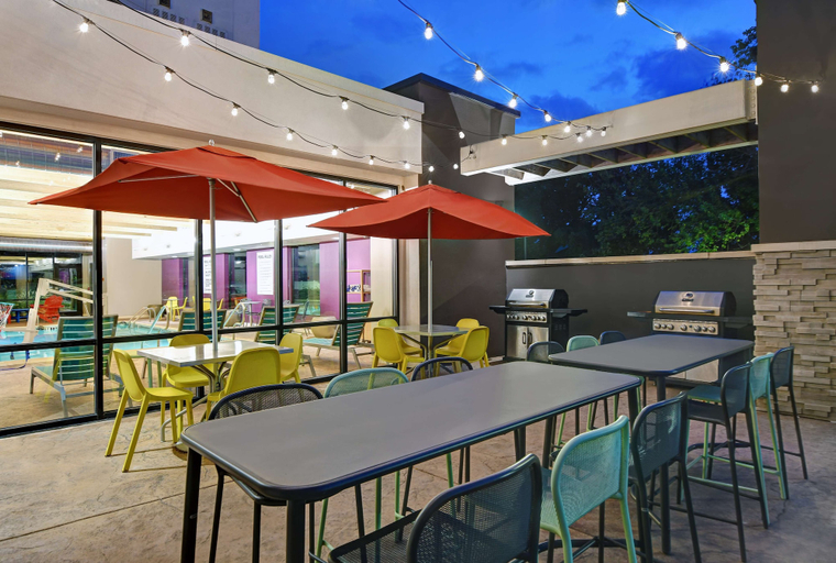 Food & Drinks 5, Home2 Suites by Hilton Bordentown, Burlington