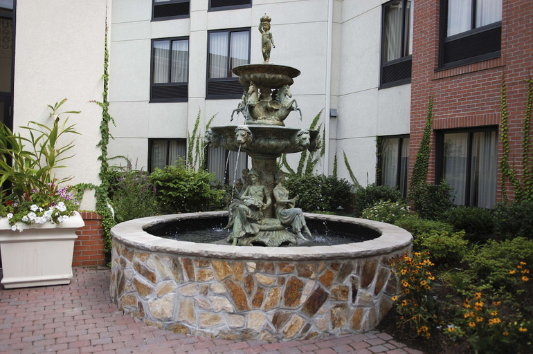Exterior & Views 2, Hampton Inn & Suites Fairfield, Essex