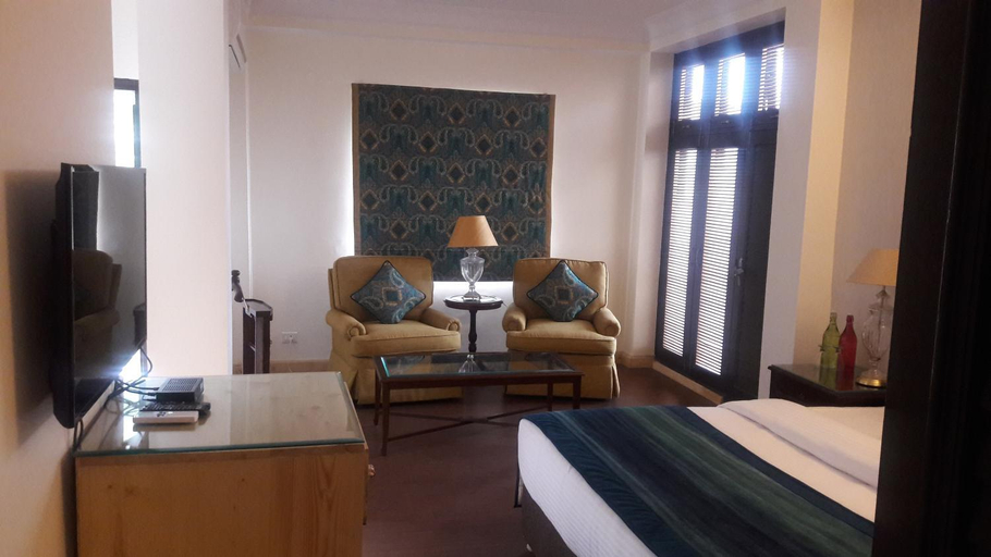 Bedroom, The Oaktree House, Shimla