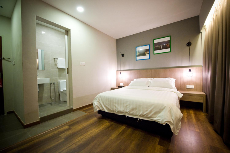 Bedroom 3, Riverside Boutique Guesthouse, Kuantan