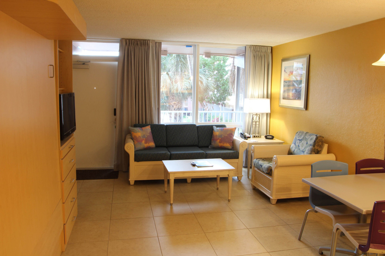 Others 4, Canada House Pompano Beach, Broward