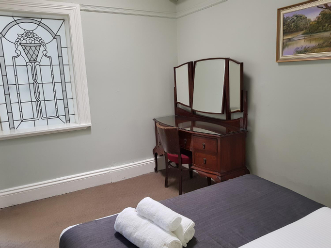 Bedroom 13