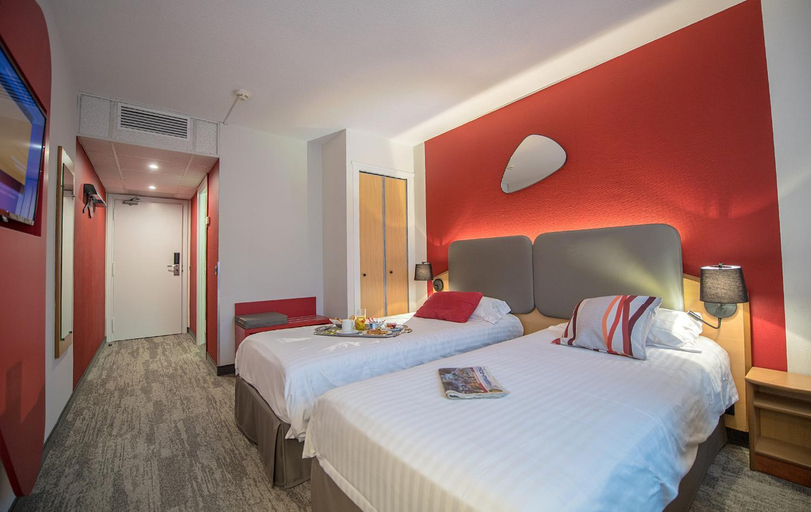 Bedroom 2, Promotel Hotel, Alpes-Maritimes