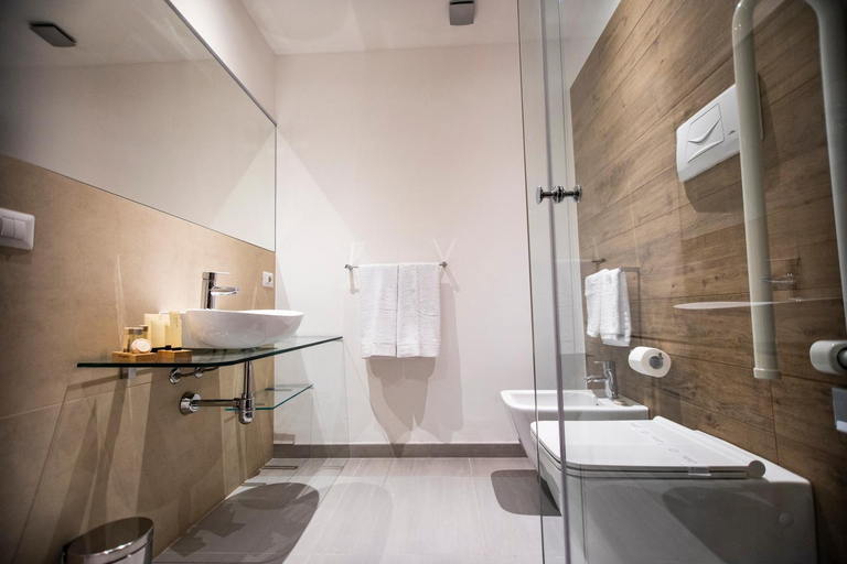 Bathroom 3, SUITE QUARONI, Palermo
