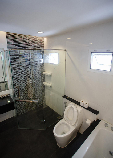 Bathroom 4, Platinum, Phuket Island