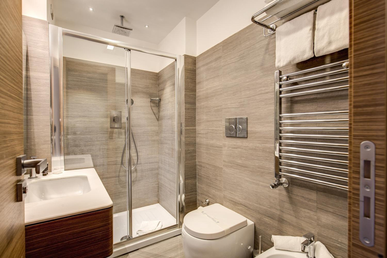 Bathroom 4, Hotel Trevi, Rome