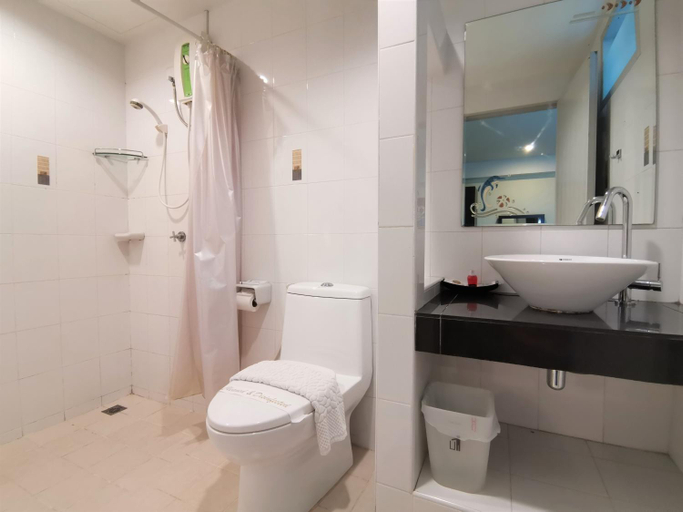 Bathroom 4, Phupara Place, Phuket Island
