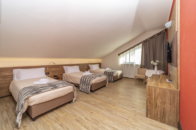Bedroom 2, Hotel du Col, Torino