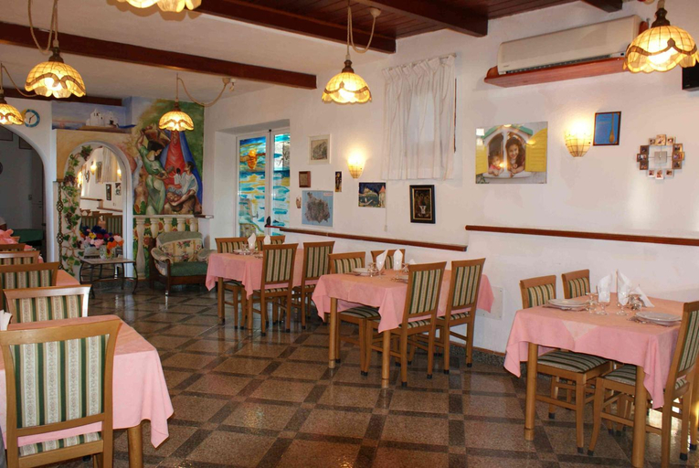 Food & Drinks 5, Aparthotel Villa Marinu, Napoli
