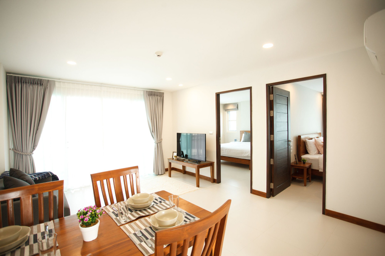 Dining Room 6