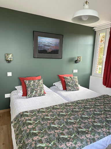Bedroom 2, Hotel De La Terrasse, Seine-Maritime