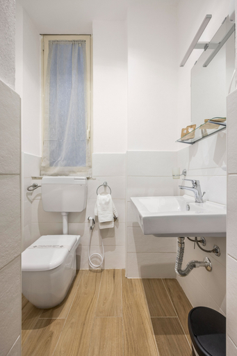 Bathroom 4, LA VECCHIA PALERMO, Palermo