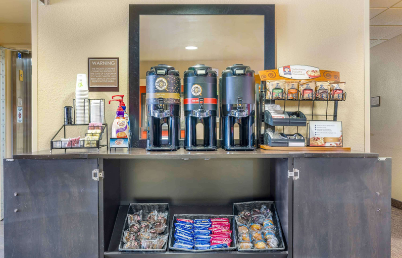 Food & Drinks 5, Extended Stay America Suites Temecula Wine Country, Riverside
