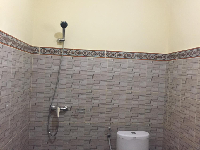 Bathroom 2, Pala House, Gianyar