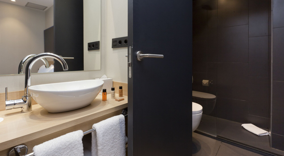 Bathroom 5, Hotel Àmbit Barcelona, Barcelona