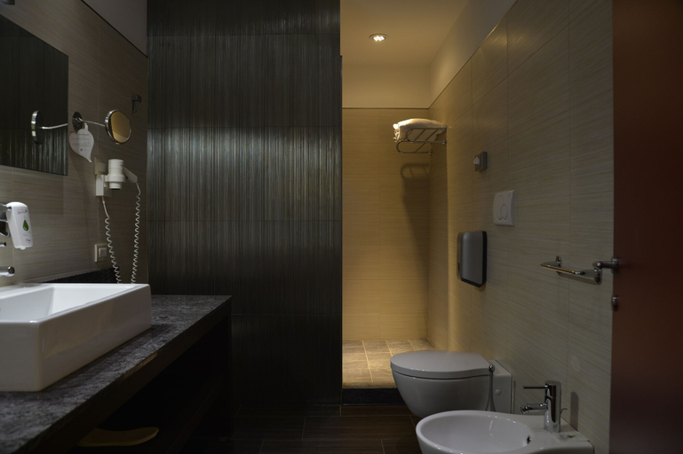 Bathroom 4, Best Western Plus Soave Hotel, Verona