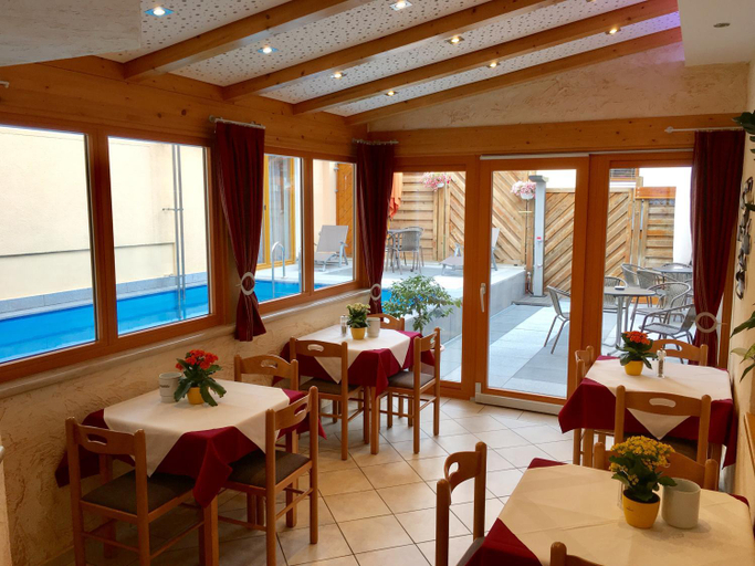 Food & Drinks 3, Golf & Skipension Krug, Liezen