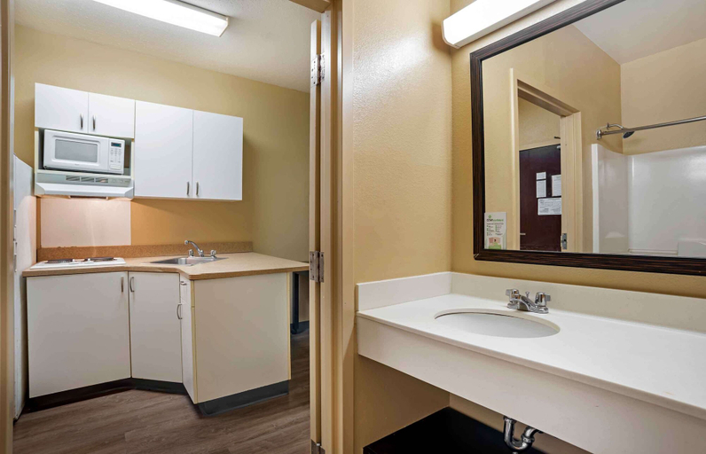 Bathroom 4, Extended Stay America Select Suites - Baton Rouge - Citiplace, East Baton Rouge