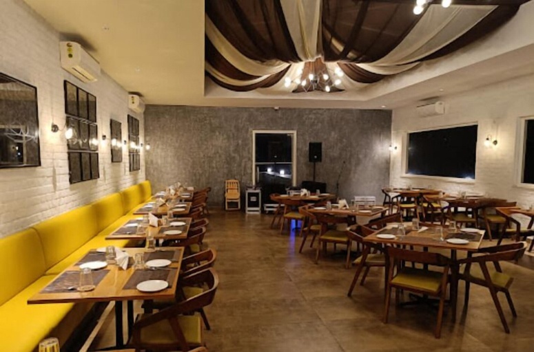 Food & Drinks 3, Hotel Le ROI Lake View koti, Tehri Garhwal