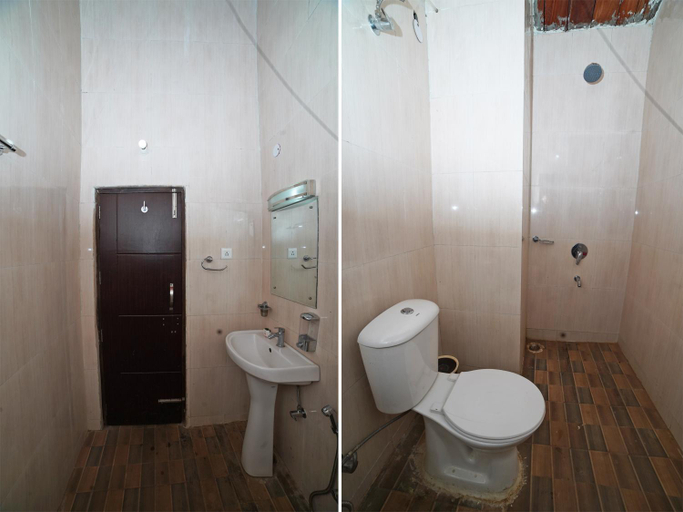 Bathroom 4, Tathastu Resort, Nainital