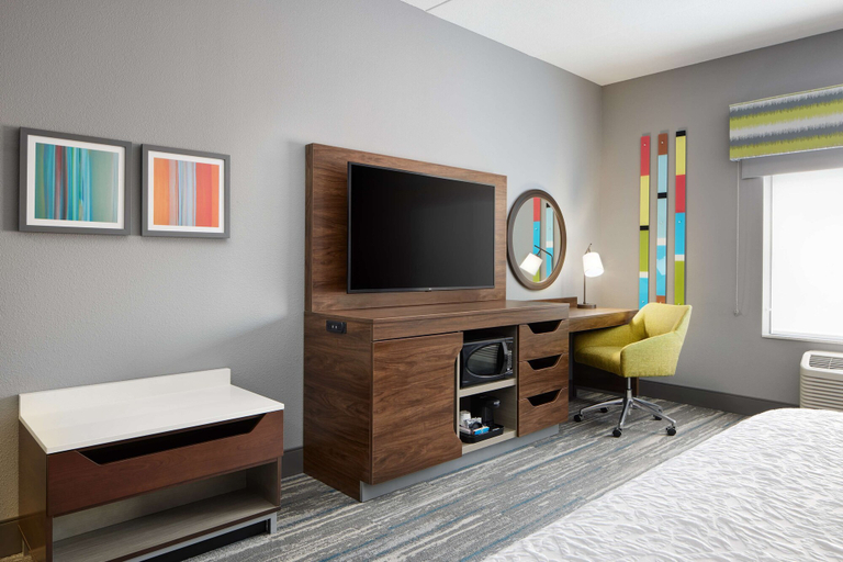 Bedroom 3, Hampton Inn & Suites Franklin Indianapolis, Johnson