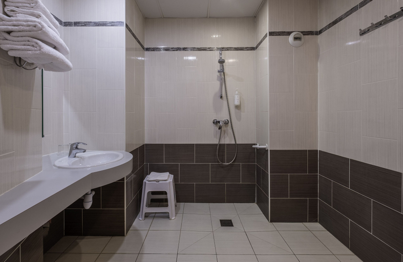 Bathroom 4, Hotel Saint Georges Lafayette, Paris