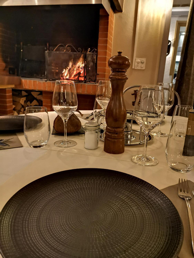 Food & Drinks 30