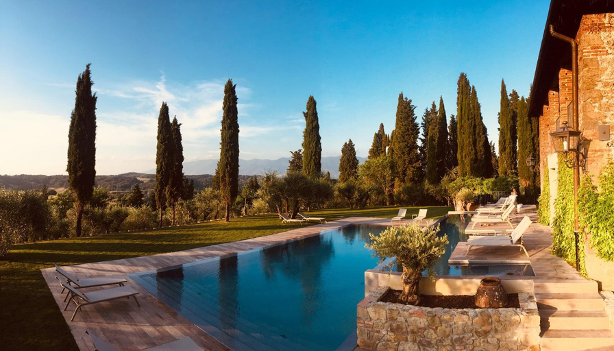 Sport & Beauty 2, Villa Barberino, Arezzo