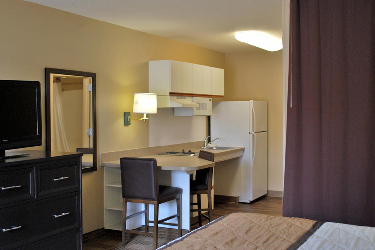 Bedroom 3, Extended Stay America Select Suites Chicago Westmont Oak Brook, Dupage