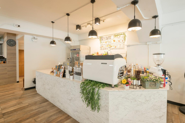 Public Area 3, T Hostel at Victory Monument, Phaya Thai