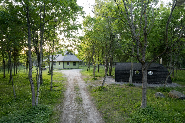 Kernuti House, Emmaste
