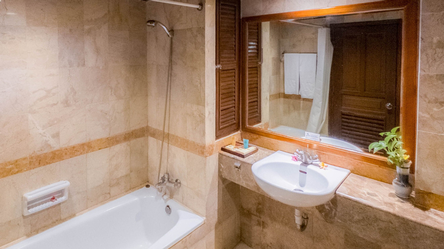 Bathroom 7