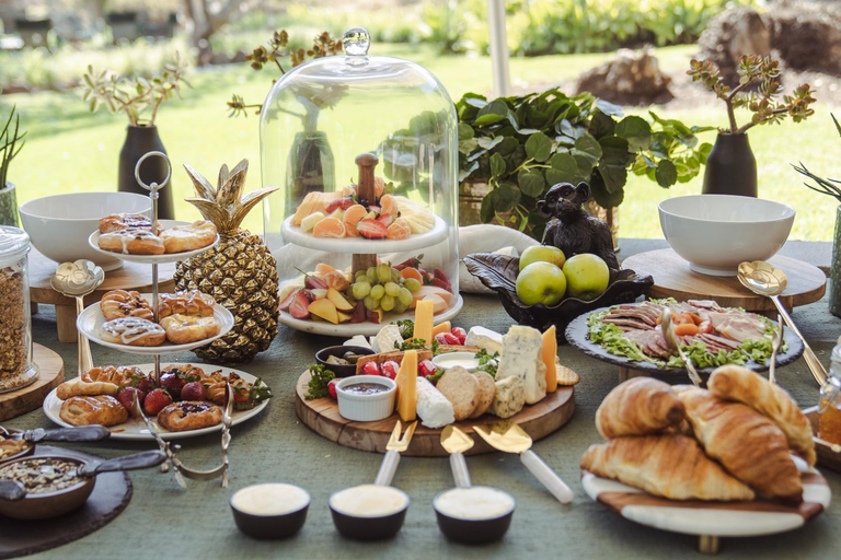 Food & Drinks 5, The Bush House, Ngaka Modiri Molema