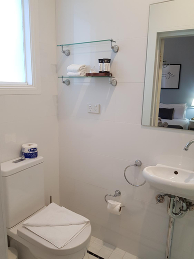 Bathroom 3