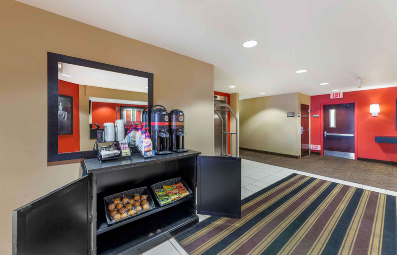 Food & Drinks 5, Extended Stay America Suites Cleveland Brooklyn, Cuyahoga