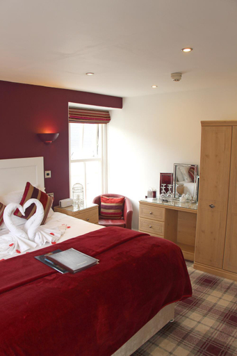 Bedroom 3, St. John's Lodge [Incl. Off-Site Leisure Club], Cumbria