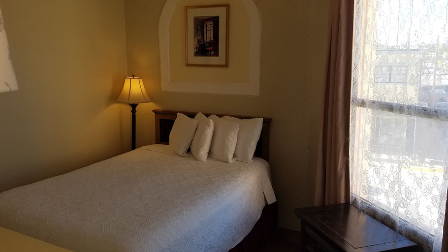 Bedroom 3, Palace Hotel, Grant