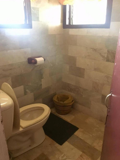 Others 4, Residencia Diosa, San Juan