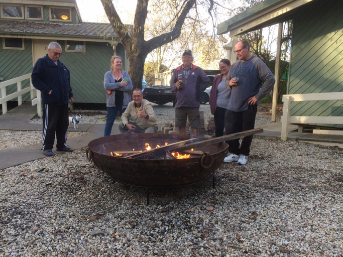 Others 4, Myrtleford Holiday Park, Alpine- West
