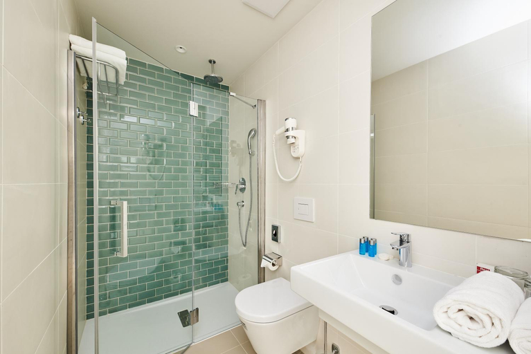 Bathroom 4, Hotel Sipar Plava Laguna, Umag