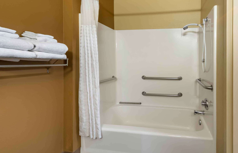 Bathroom 4, Extended Stay America Suites Oklahoma City NW Expressway, Oklahoma