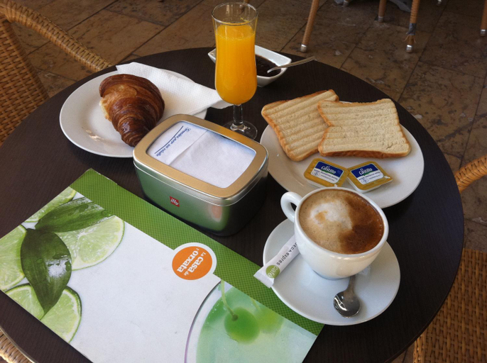 Food & Drinks 5, B&B Hi Valencia Canovas, Valencia